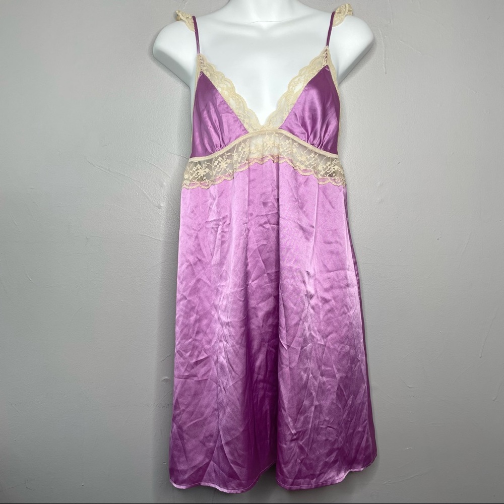 VICTORIA’S SECRET Purple Pink Lace Nightie Lingerie